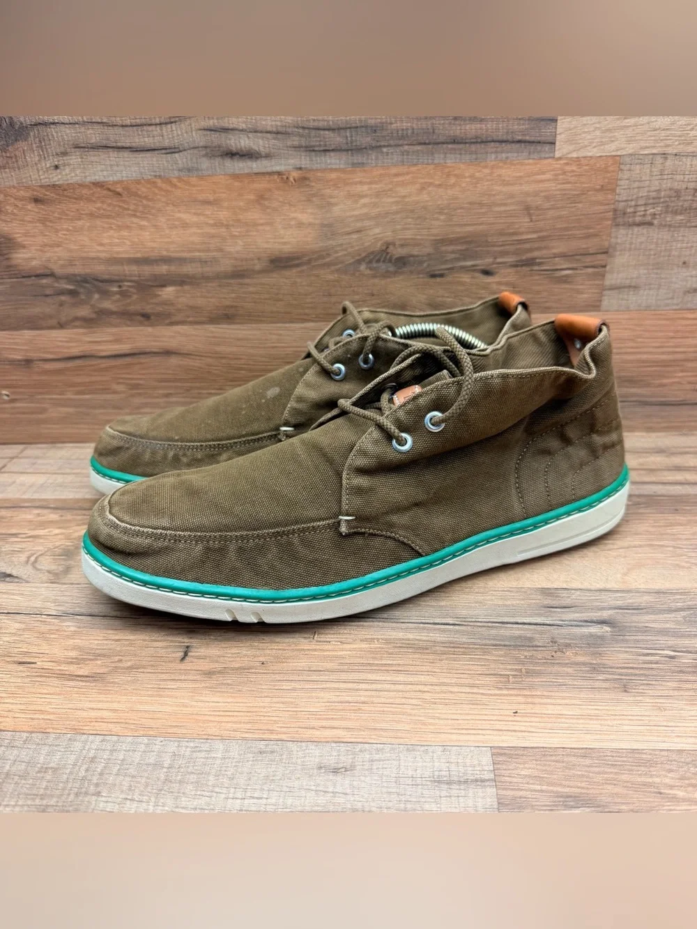 Timberland Earthkeepers Men's size 11M Canvas Chukka in Brown with Teal Trim